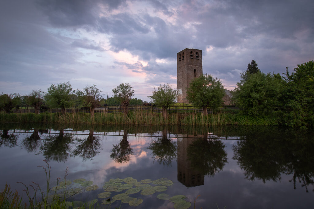 Nederwetten, Oude toren